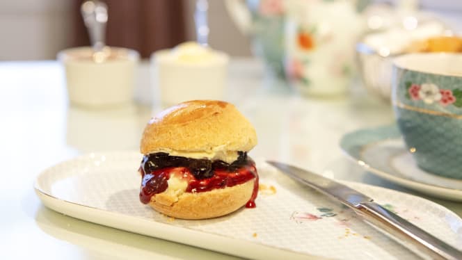 The Tea Lounge at St Ermin's - 4