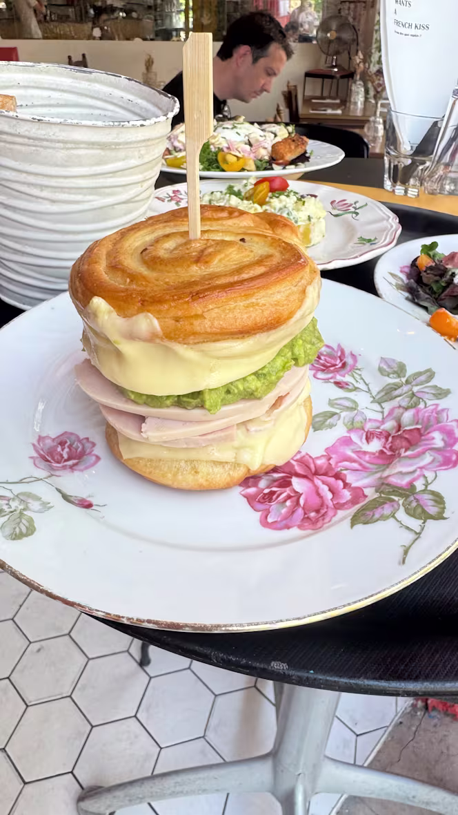Aupa Caminito - Croissant Burger 🥐🍔 - 1