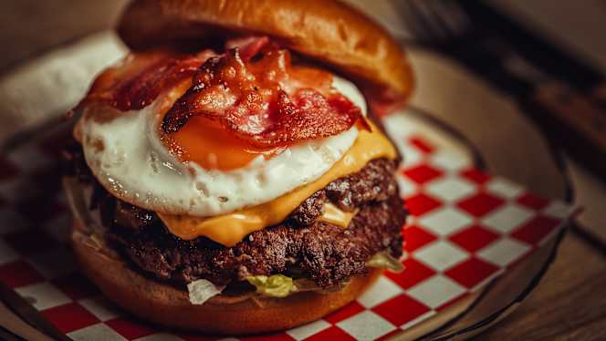 Barkada BCN Burgers & Steak - Barcelona - 8