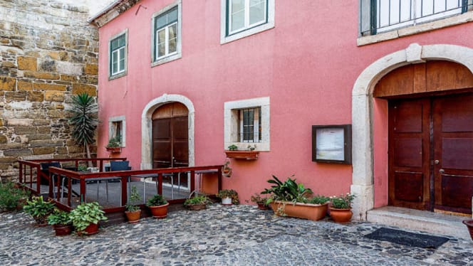 Páteo de Alfama - Casa de Fados - Lisboa - 0