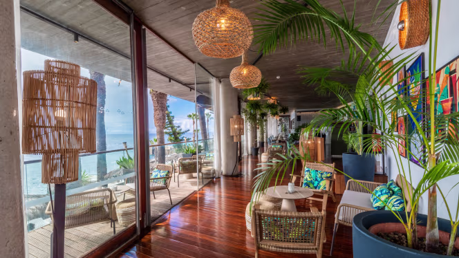 Enseada Food and Drinks - 0