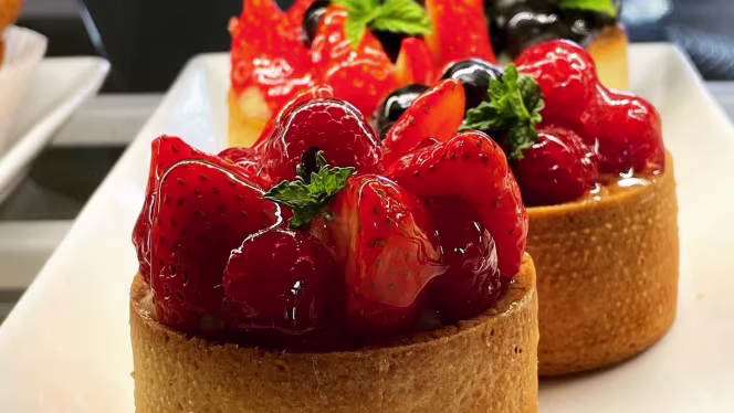 Six Hills Cafe' Bakery & Pizzeria - 1