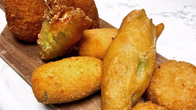 Six Hills Cafe' Bakery & Pizzeria - 3