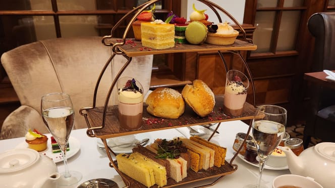 Afternoon Tea at Copthorne Tara Hotel - 1