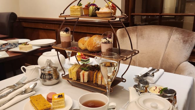 Afternoon Tea at Copthorne Tara Hotel - 3
