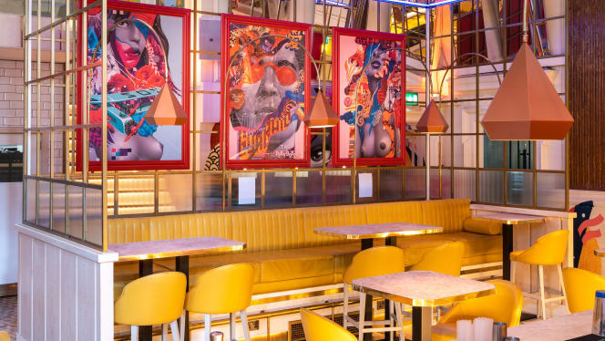 Neighbourhood Liverpool - 1