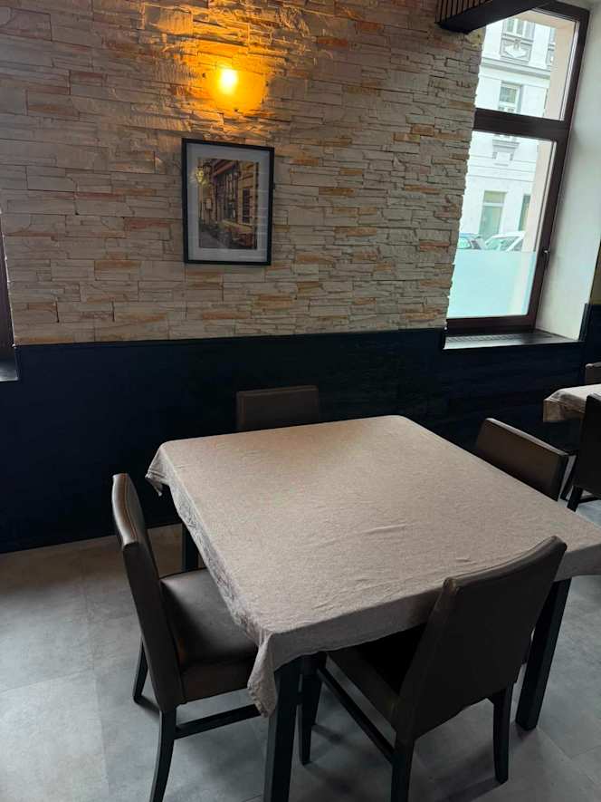 Hira Cafe Restaurant - 3