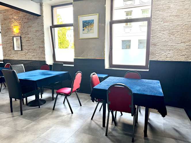 Hira Cafe Restaurant - 3