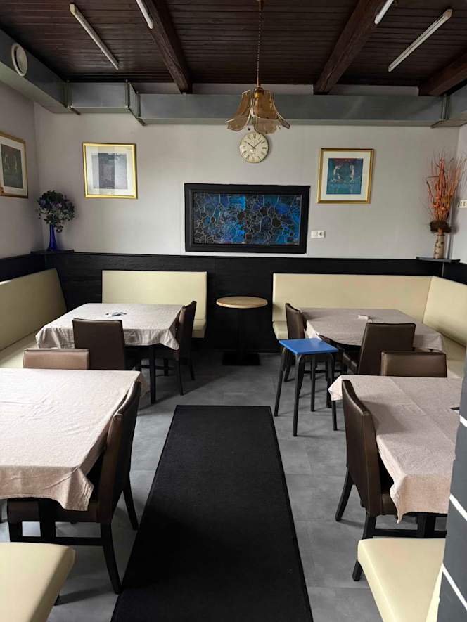 Hira Cafe Restaurant - 2