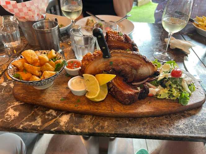 Dollis Grill - 2