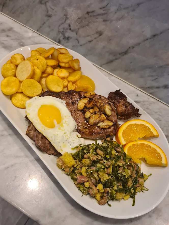Dollis Grill - 8