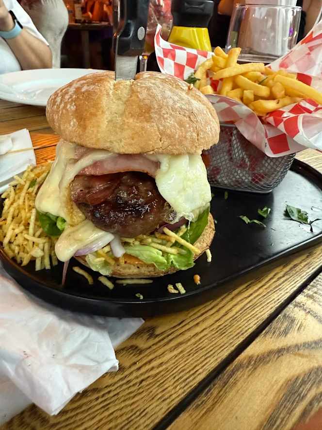 Dollis Grill - 6