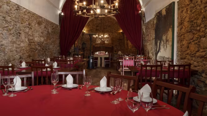 Refeitorio Quinhentista by Heaven's Sleepy - 1