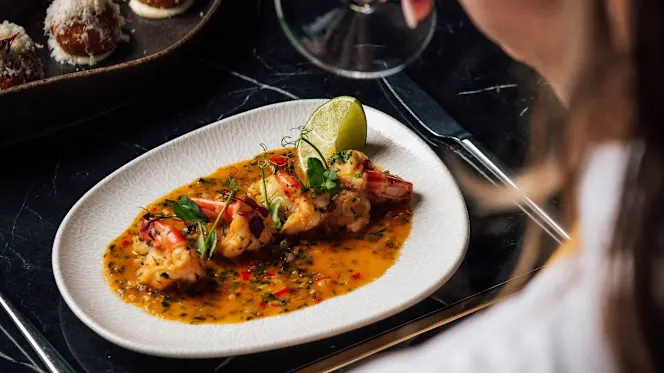 Azura Restaurant, Bar & Lounge - 0