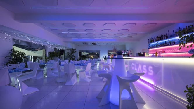 Class Restaurant - 6