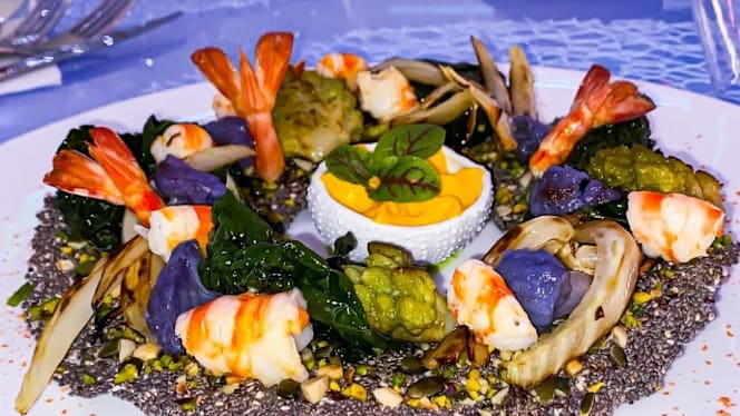 Class Restaurant - 2