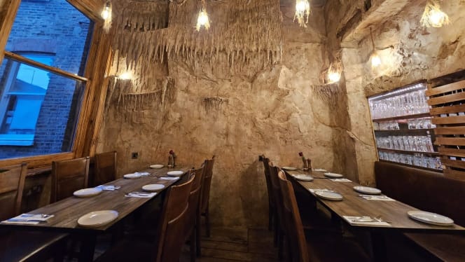 The Cave Restaurant - 4