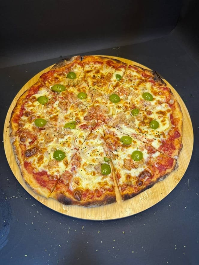 ARiO Pizzería, Hamburguesería, Coctelería - 9