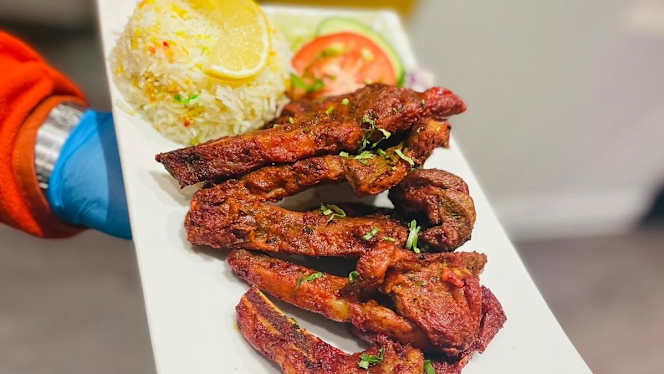 The Bumble Bees - Euston - 3