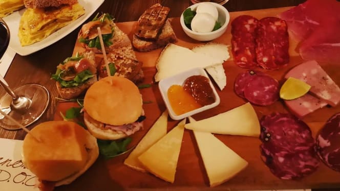 Enoteca D.O.C. Wine Bar & Bistrot - Marigliano - 0