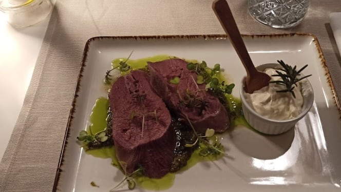 AmaBeef Steakhouse & Gintoneria - 2