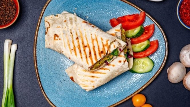 Med Bistro Restaurant - 2