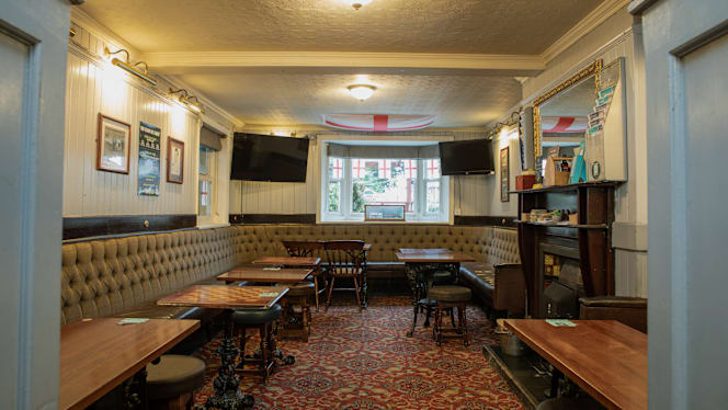 Saddle Inn Blackpool - 2