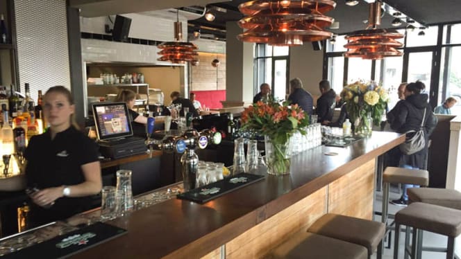 Grand Café Cheers - 2