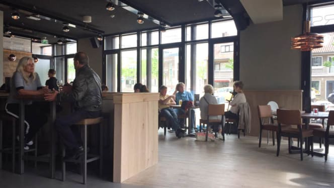 Grand Café Cheers - 3