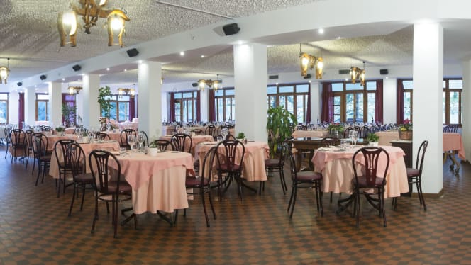 Hotel Lago Bin Restaurant - 1