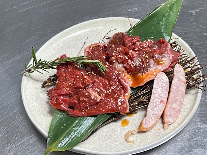 Golden Cow BBQ 金牛烤肉 - 2