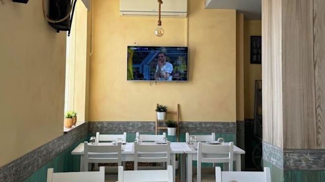 Farm Village - Smash Burguer & Cocktails - 1