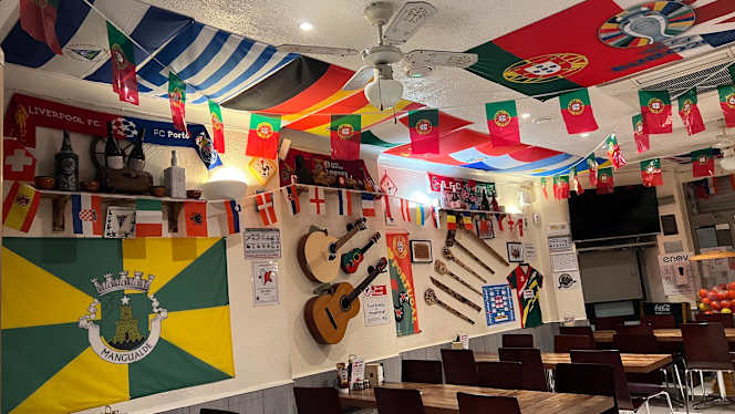 The Three Lions - 8