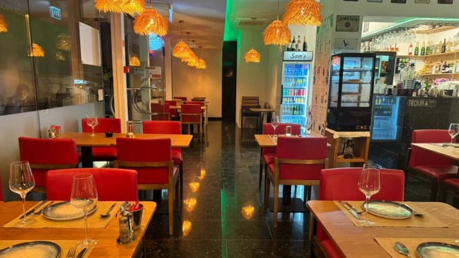 Sam's Bar & Kitchen - Vegetarian Restaurant - 2