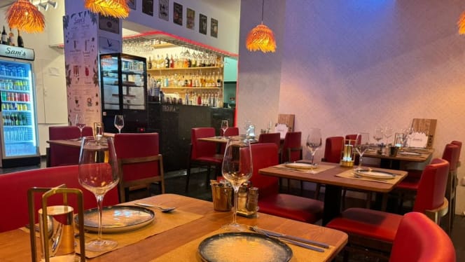 Sam's Bar & Kitchen - Vegetarian Restaurant - 1