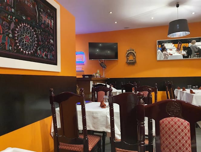 Indian Curry House - 8