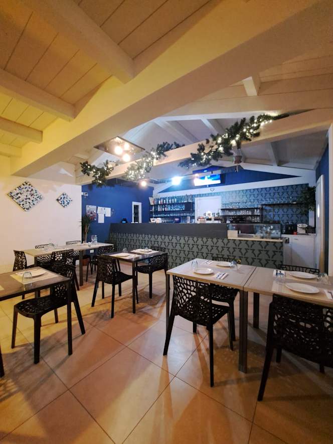 MîDà Social Pub - 5