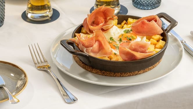 Old Navy Restaurant and Bar - 2