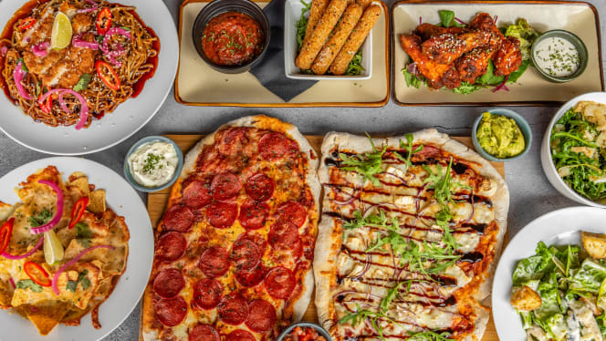 Street Corner Bar And Restaurant - Bournemouth - 9