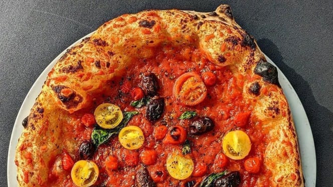 Base Face Pizza Barnes - 0