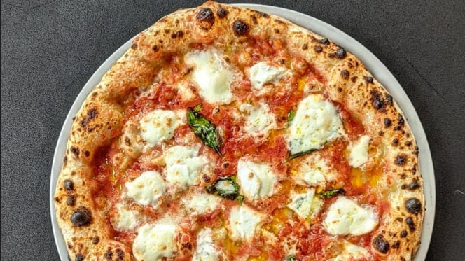 Base Face Pizza Barnes - 2