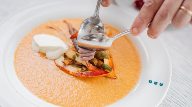 La Vela Bar & Restaurant - 5