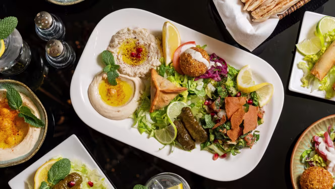 Leila L'Etoile - Paris - 2