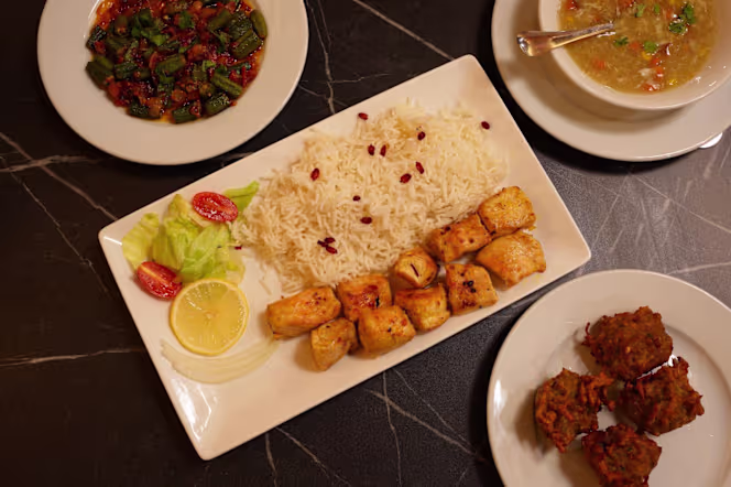 Yaran Restaurant - 5