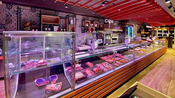 Love Meat Steakhouse & Pizza - Oria - 2