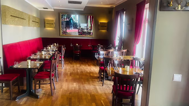 Raw Restaurant Sushi And More - 0