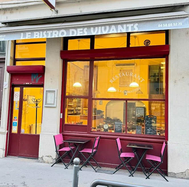 Le Bistro des Vivants - 7