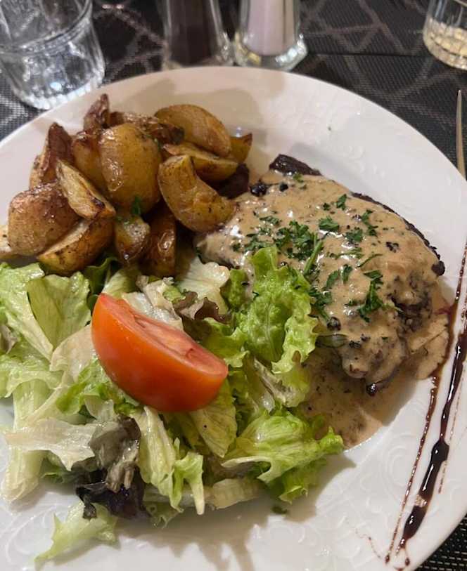 Le Bistro des Vivants - 4