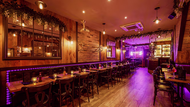 Côté Saint-Germain - Paris - 7