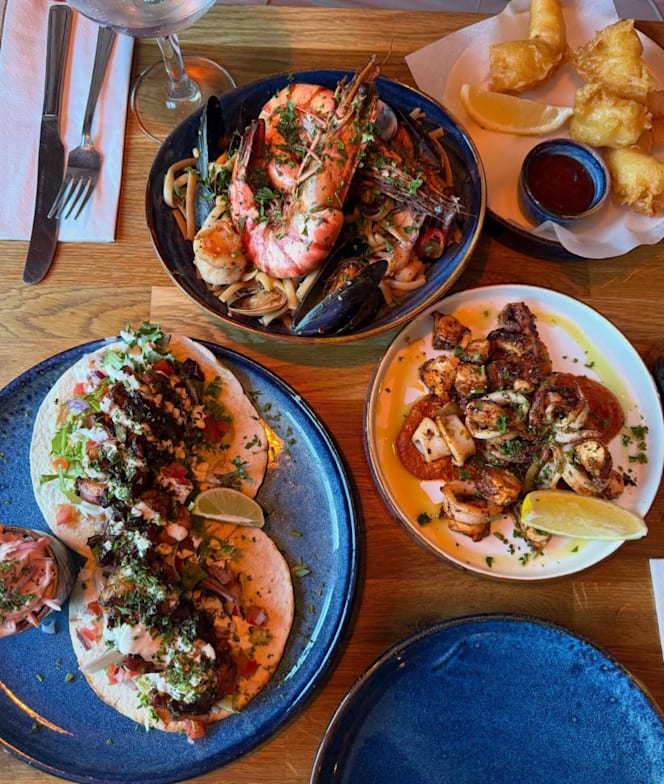 The Little Seafood Bar - 9